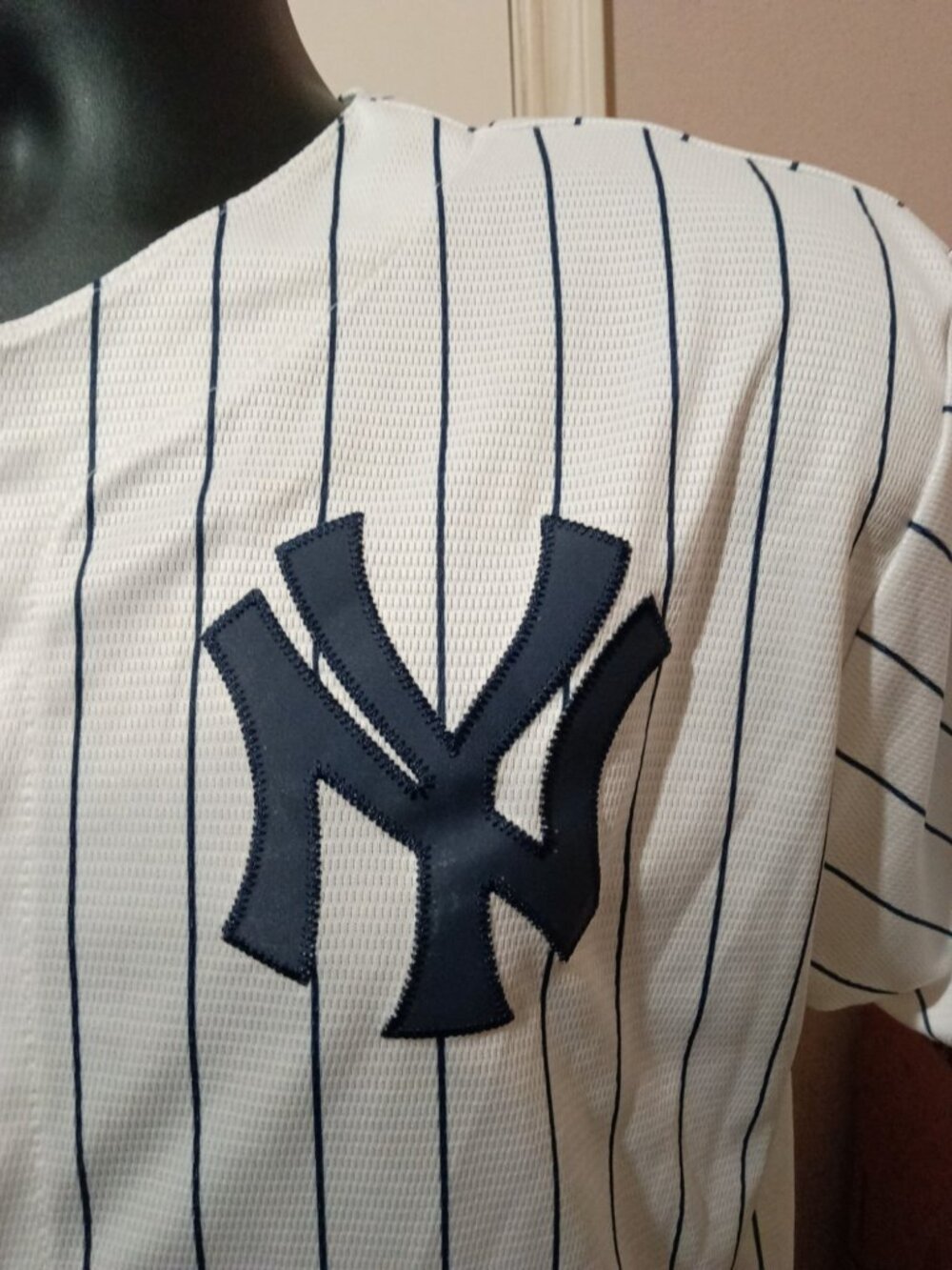 Majestic New York Yankees Sanchez 24 Jersey Youth X-Large 16/18  White Button up - Picture 3 of 14